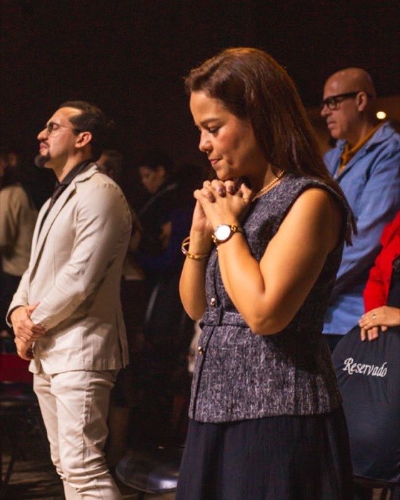 Oração no culto de ordenação